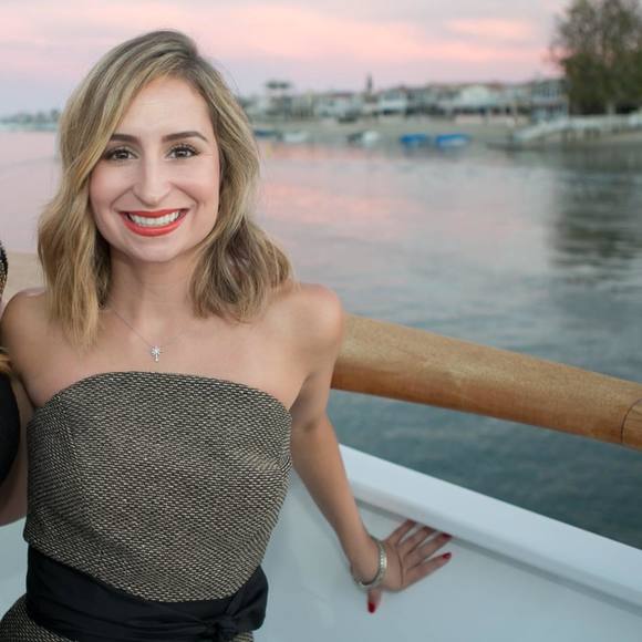 Meet your Posher, Paige - Picture 1 of 1